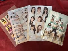 NiziU クリアファイル 4枚セットのサムネイル