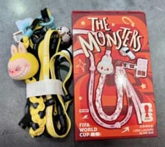 THE MONSTERS × FIFAワールドカップコラボ　ラブブストラップのサムネイル