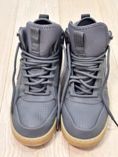 NIKE スニーカー ミッドカット グレー ガムソールのサムネイル