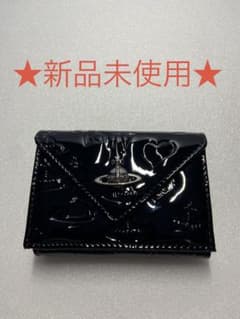 新品未使用】Vivienne Westwood 三つ折り財布 ブラック - メルカリ