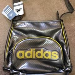 adidasバックのサムネイル