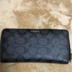 COACH （コーチ）長財布のサムネイル