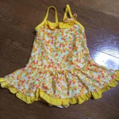 ！！はるぞうさん専用！！90サイズ 小花柄水着のサムネイル