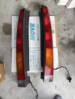 ステップワゴン　RF1 左右テールランプのサムネイル