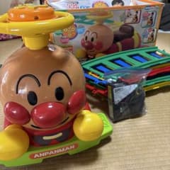 アンパンマン 電動レールでGOGOデラックス - メルカリ