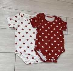 2枚セットハート柄ロンパース　70〜80サイズのサムネイル