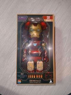 ベアブリック  一番くじhappyくじIRON MANアイアンマンSP賞のサムネイル
