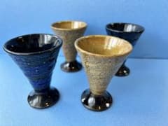 【訳あり】陶器製 脚付ぐい呑み おちょこ 4点セット 青/茶（アウトレット品）のサムネイル