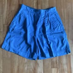 鮮やかブルー ショートパンツのサムネイル