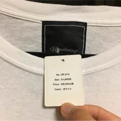 unrelaxing ビックシルエットロップショルダーTシャツのサムネイル