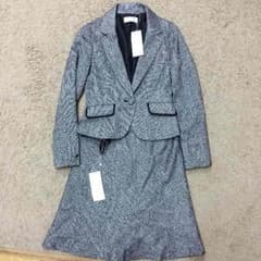 スーツ✨ 上下セット未使用！のサムネイル