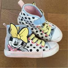 H&M ハイカットスニーカーのサムネイル