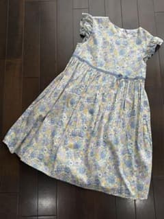 タルティーヌエショコラ リバティワンピース フェリシテ 130新品タグ付き花柄 タルティーヌエショコラ リバティ ワンピース 130 ブルー系 花柄