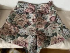 ショートパンツ　花柄のサムネイル