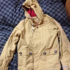 マウンテンパーカーのサムネイル