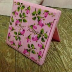 むーこ 様 専用！ 値下げました‼︎BETSEY JOHNSON 三面鏡のサムネイル
