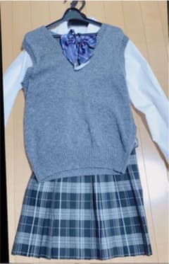 なんちゃって制服のサムネイル