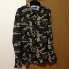 トレンドの迷彩♡シャツのサムネイル