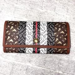 BURBERRY 新品未使用 長財布のサムネイル