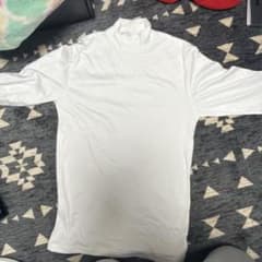 ピチピチなTシャツのサムネイル
