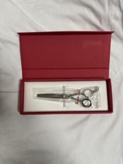 【新品】IPS セニングシザー すきバサミ 美容師用 NETWORK 箱付き 新品】IPS セニングシザー すきバサミ 美容師用 NETWORK 箱付き - メルカリ