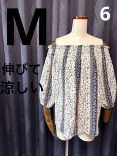 6.Discoat ディスコート オフショルダー 花柄ブラウス Mレディースのサムネイル