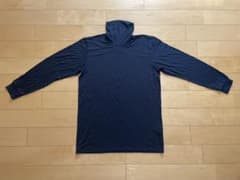 ユニクロ　UNIQLO　ヒートテック　タートルネックのサムネイル