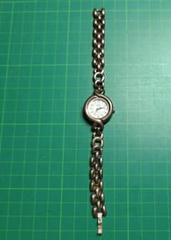 【ジャンク・不動品】ANNE KLIIN腕時計 SILVER刻印有のサムネイル