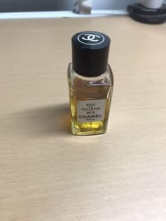 CHANEL シャネル 香水のサムネイル