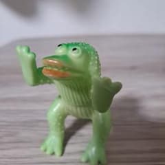 ソフビ　ガマクジラ　ブルマァク　ウルトラ怪獣　ミニサイズ　当時 ソフビ ガマクジラ ブルマァク ウルトラ怪獣 ミニサイズ 当時 - メルカリ