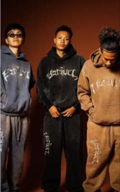 YORU CLAB 数量限定スウェットのサムネイル