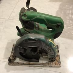 HITACHI 18v 充電式丸のこ ジャンク品のサムネイル