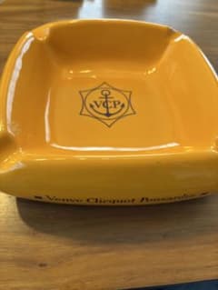 ヴーヴ・クリコ・ポンサルダン Veuve Clicquot 灰皿 - メルカリ