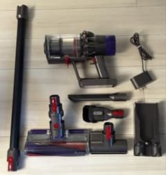 ジャンク ダイソンDyson V10 SV12コードレスクリーナー 掃除機 - メルカリ