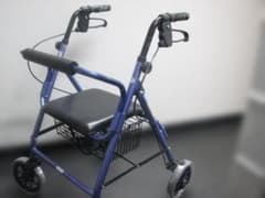 ハッピーⅡ NB 竹虎 歩行器 介護用品 ブルーメタリック バスケット付き