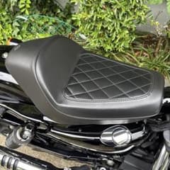 Harley-Davidson 純正　ソロシート ダイヤモンドステッチのサムネイル