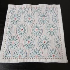 刺し子 ハンドメイド 花模様のサムネイル