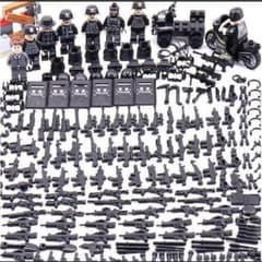 【レゴ互換】ミニフィグ8体 武器224個 兵士 警察 特殊部隊セットのサムネイル