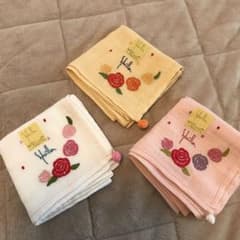 Sybilla(シビラ)刺繍ハンカチ/レディース／3枚セット‼️新品 未使用‼️のサムネイル