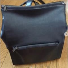 エモダ レザーリュックのサムネイル