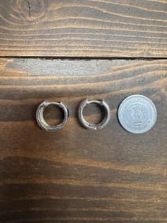 シンプルな金属製フープピアス 925silverのサムネイル
