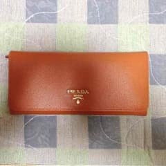 PRADA♡長財布のサムネイル