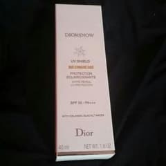 新品未使用！Dior BBクリーム 020のサムネイル