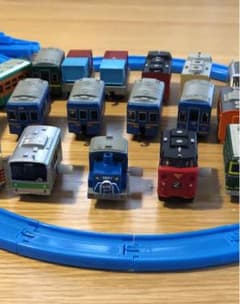 トミカ プラレールのサムネイル