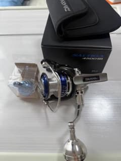 ダイワ SALTIGA 4500H スピニングリール　ジャンク品のサムネイル