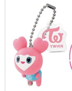 TWICE LOVELYS ガチャガチャ　MOVELY モモ チェーンverのサムネイル