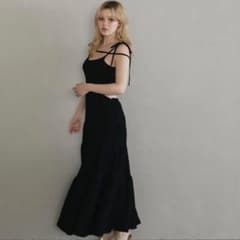 Laura tiered dress black andmary　アンドマリー Laura tiered dress black andmary アンドマリー - メルカリ