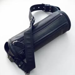 CORBO【美品】equines イクワインズ オールレザー ボディバッグ 筒形 CORBO【美品】equines イクワインズ オールレザー ボディバッグ 筒形