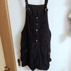 黒のサロペットのサムネイル