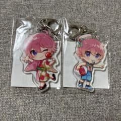 すとぷり さとみ アクリルキーホルダー 2種セットのサムネイル